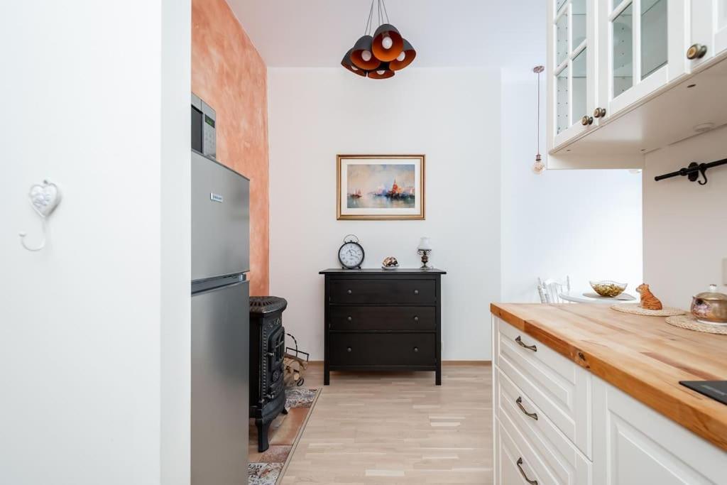 Cozy Studio Apartment Tallinn Exterior foto