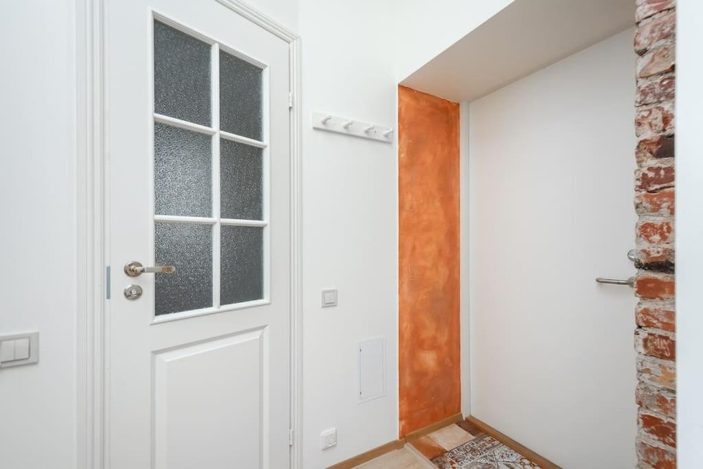 Cozy Studio Apartment Tallinn Exterior foto